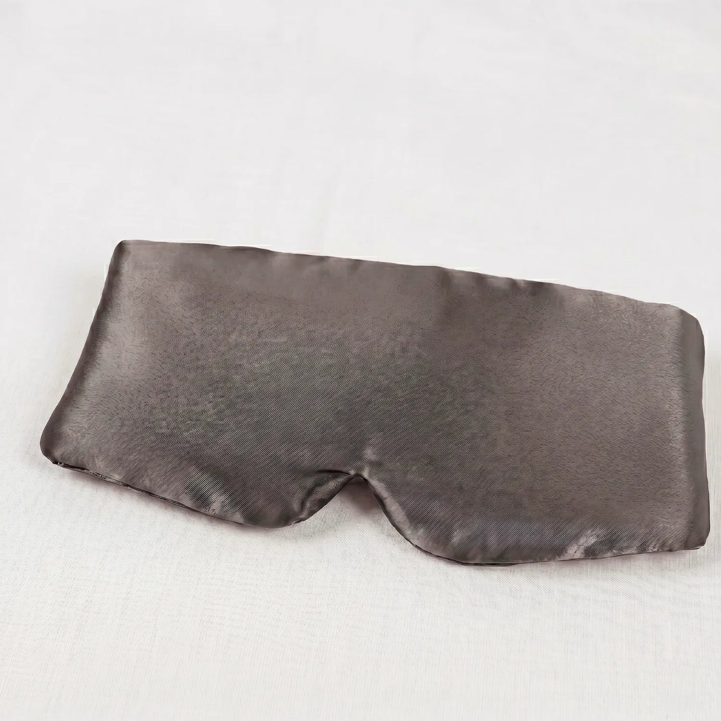 Deep Sleep Mask: Blocks Everything, Feels Like Nothing