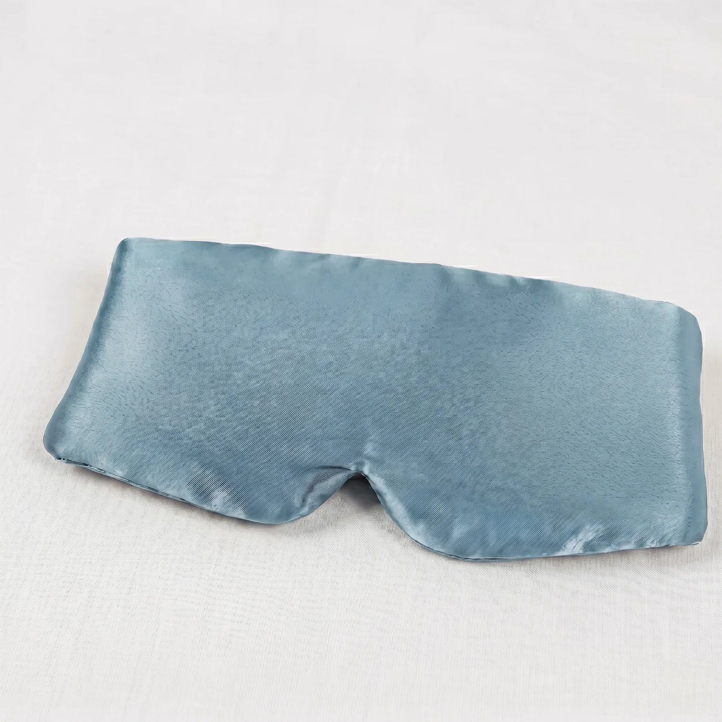 Deep Sleep Mask: Blocks Everything, Feels Like Nothing